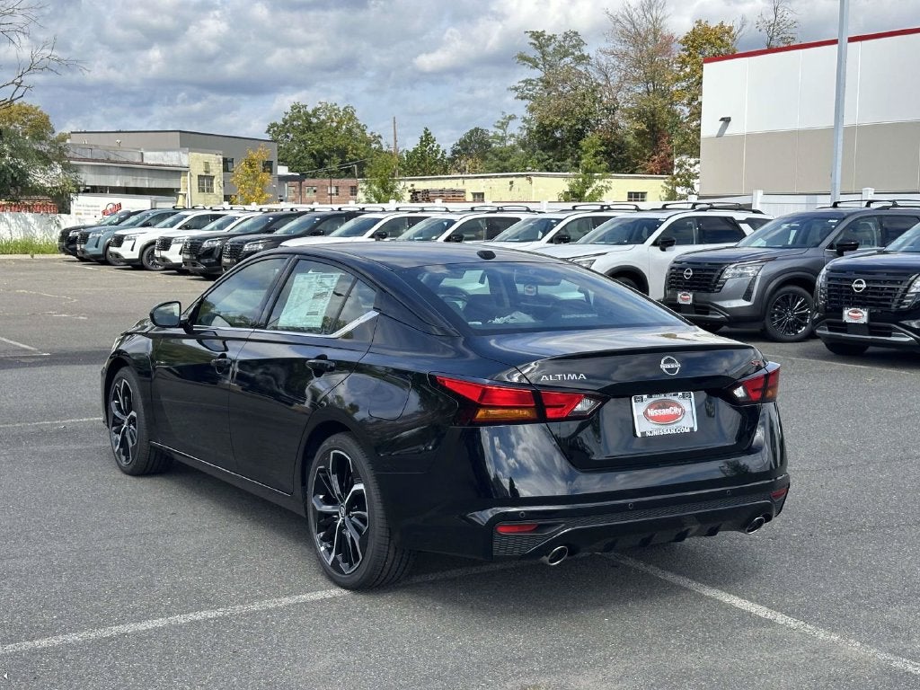 2026 Nissan Altima SR