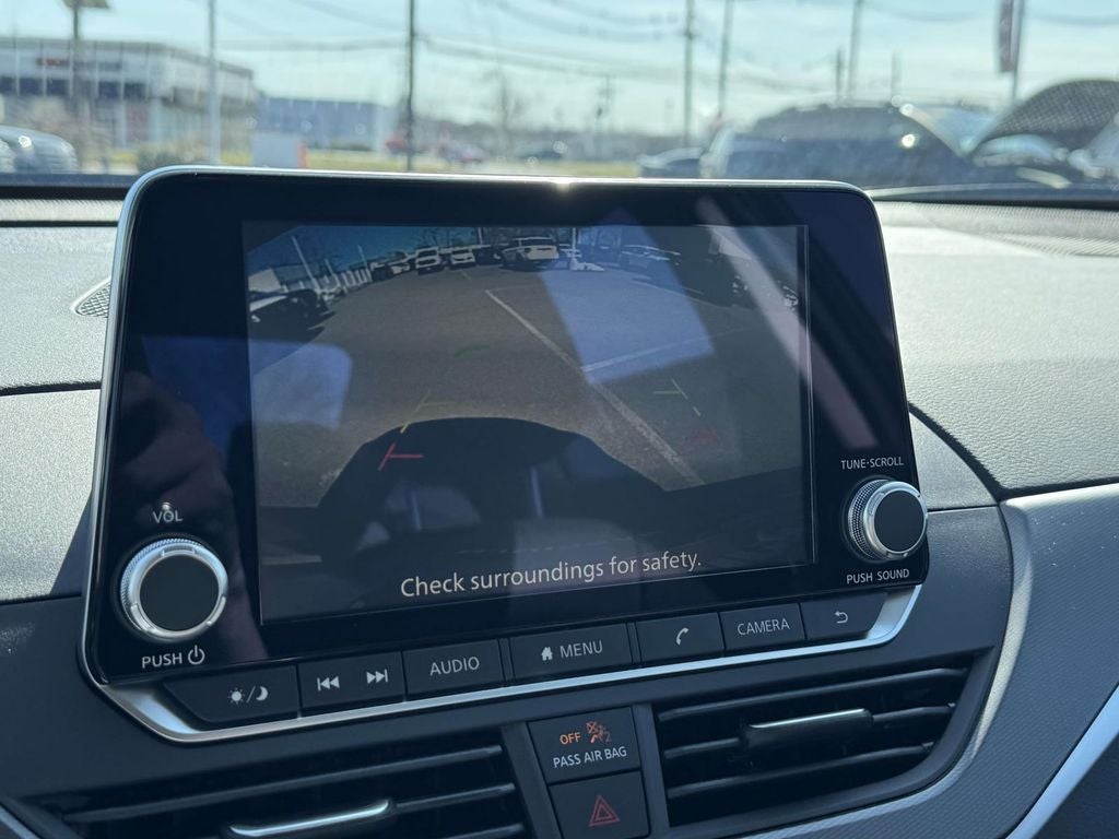 2025 Nissan Altima SR