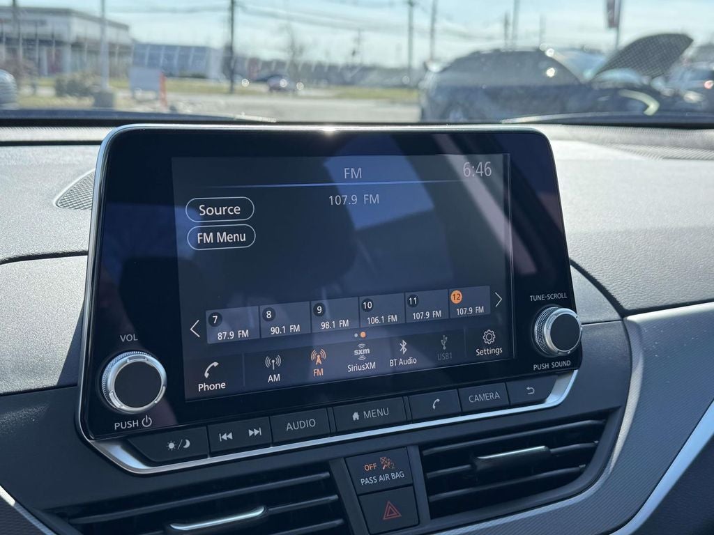 2025 Nissan Altima SR