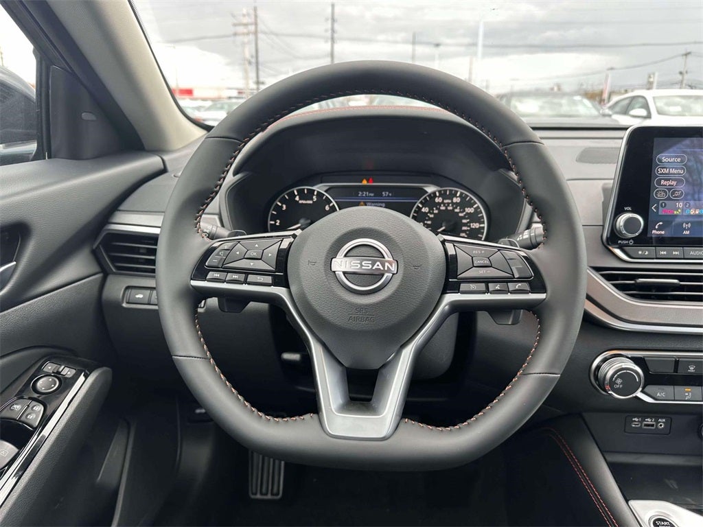 2025 Nissan Altima SR