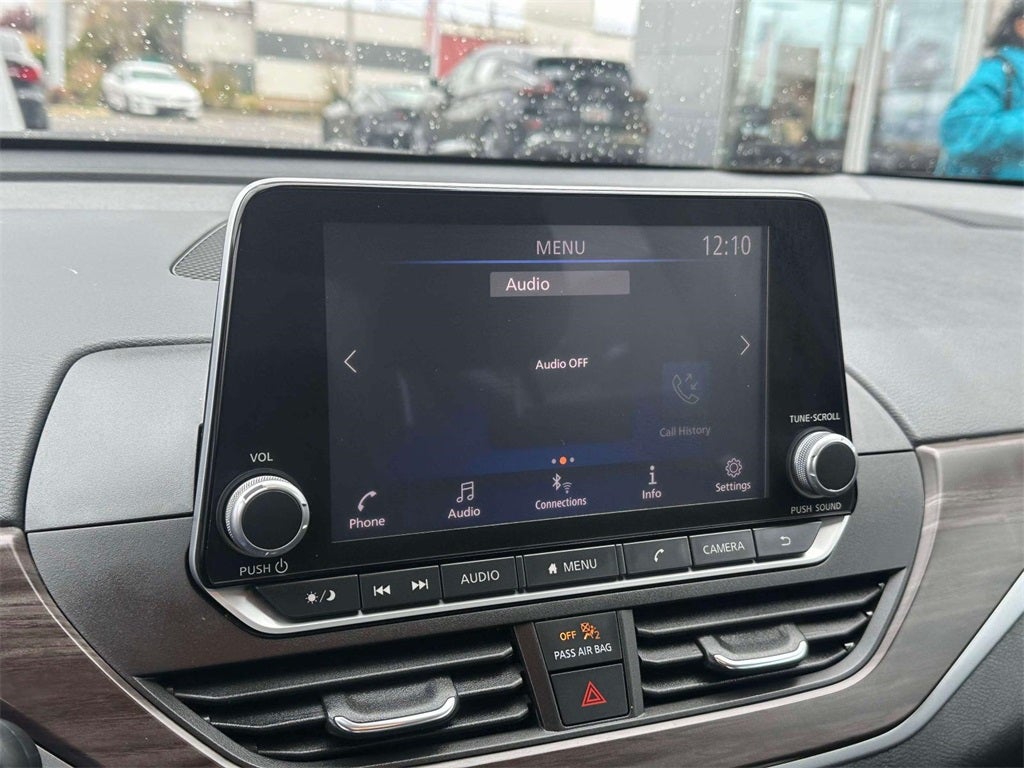 2023 Nissan Altima SV