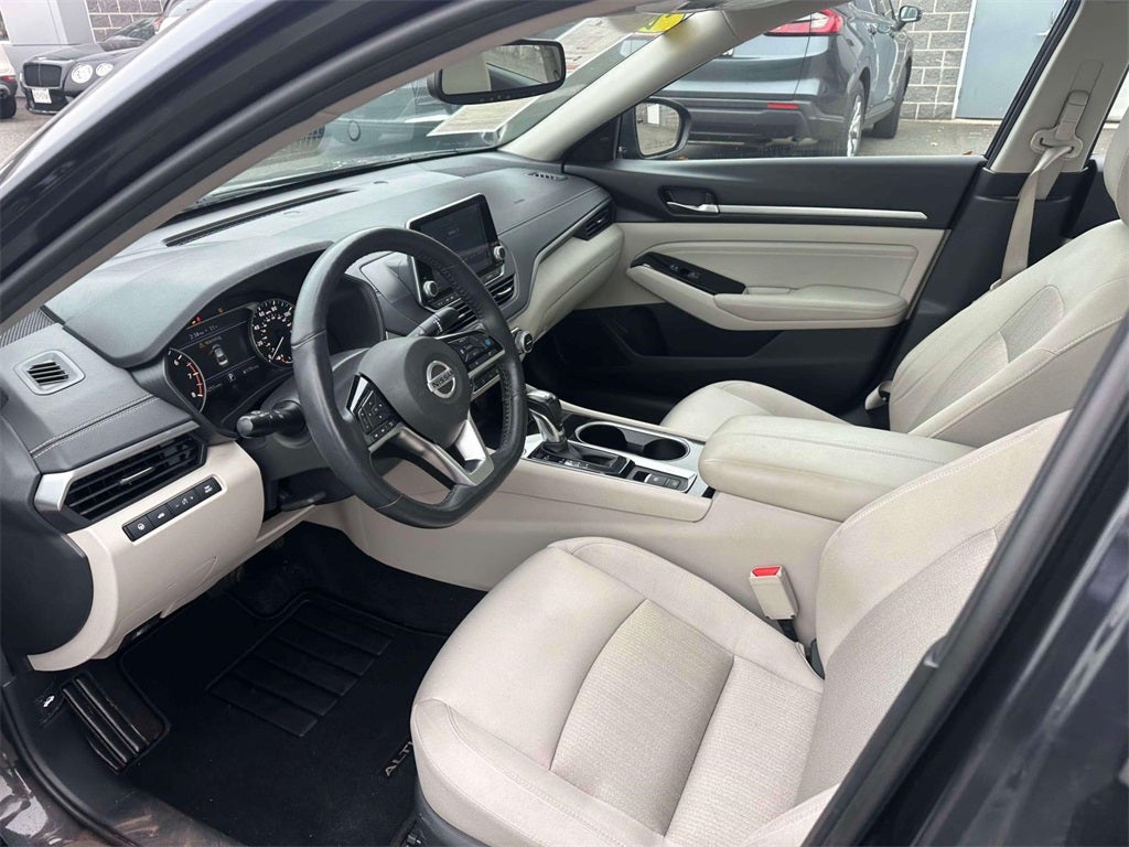 2020 Nissan Altima 2.5 SV