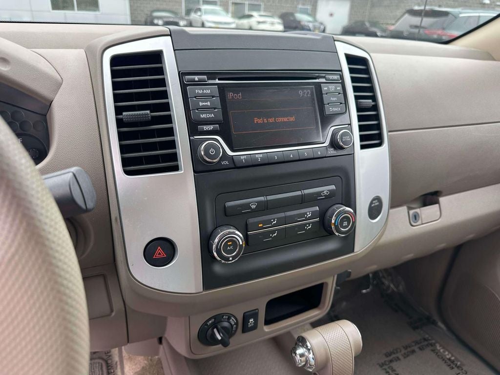 2015 Nissan Frontier SV