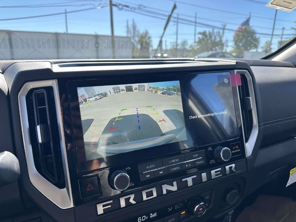 2027 Nissan Frontier Crew Cab SV