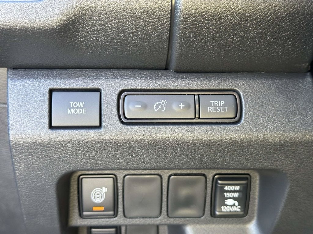 2027 Nissan Frontier Crew Cab SV