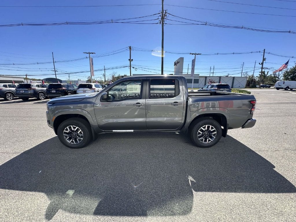 2027 Nissan Frontier Crew Cab SV