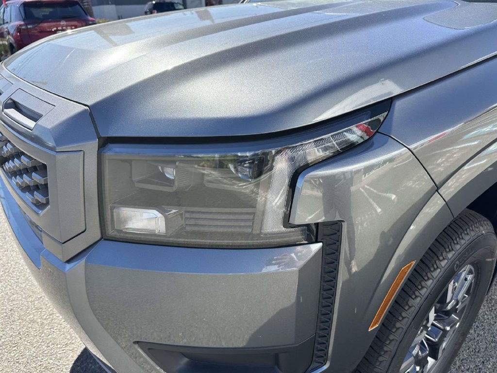 2027 Nissan Frontier Crew Cab SV