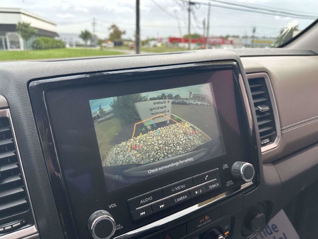 2022 Nissan Frontier SV