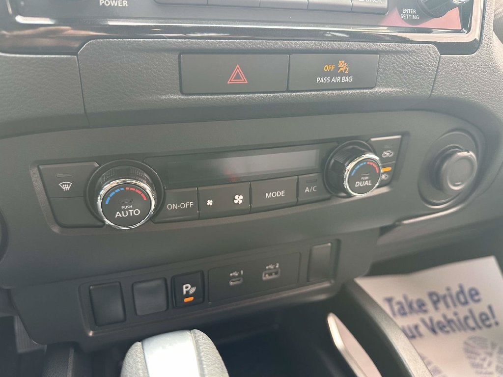 2022 Nissan Frontier SV