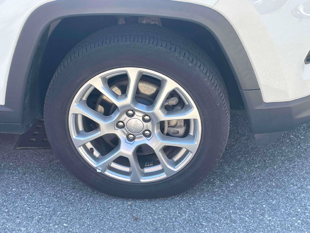 2023 Jeep Compass Latitude Lux