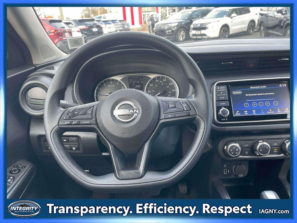 2025 Nissan Kicks Play S CERTIFIED