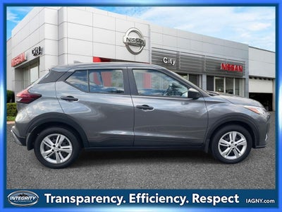 2025 Nissan Kicks Play S CERTIFIED