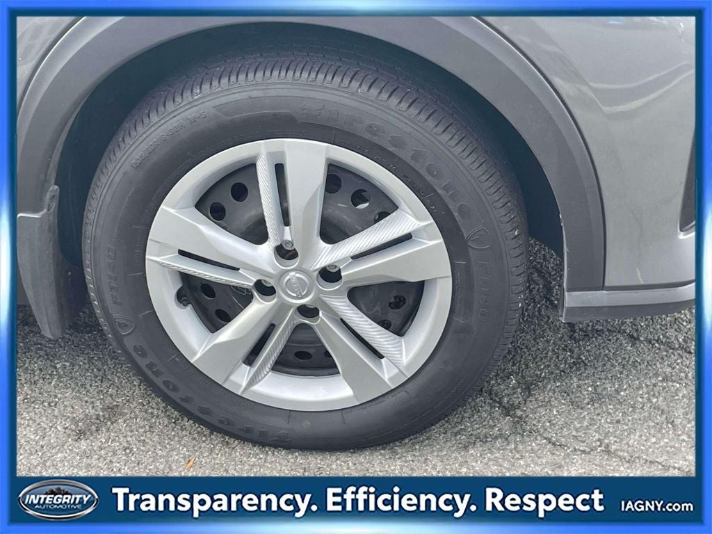 2025 Nissan Kicks Play S CERTIFIED