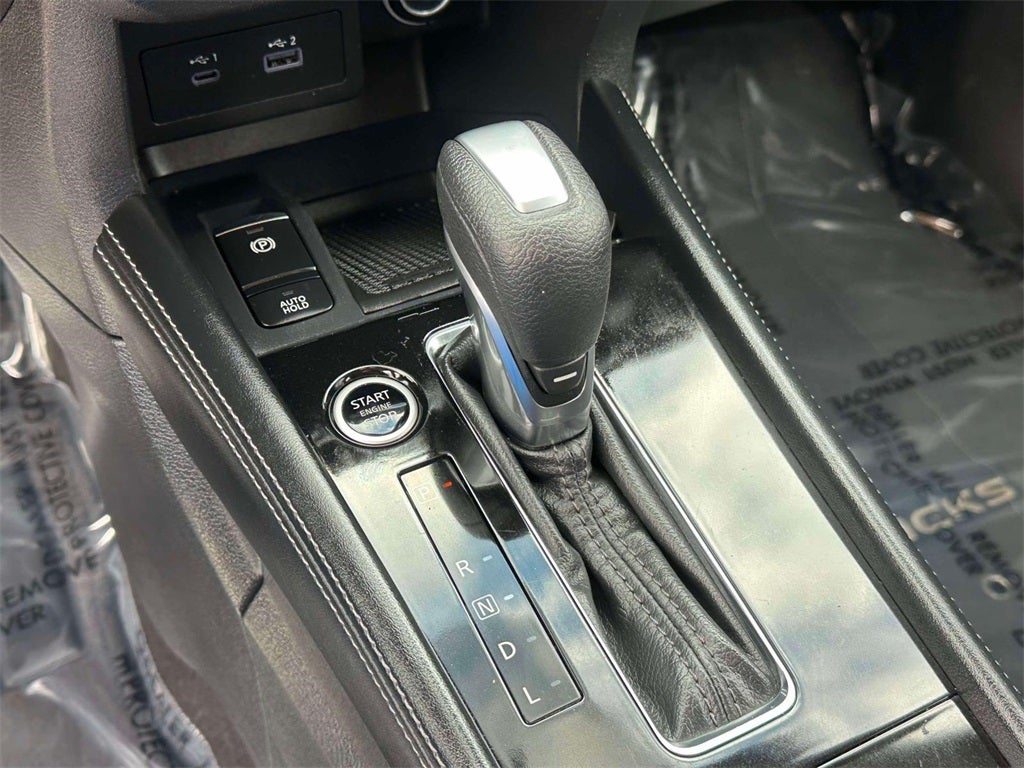 2023 Nissan Kicks SR