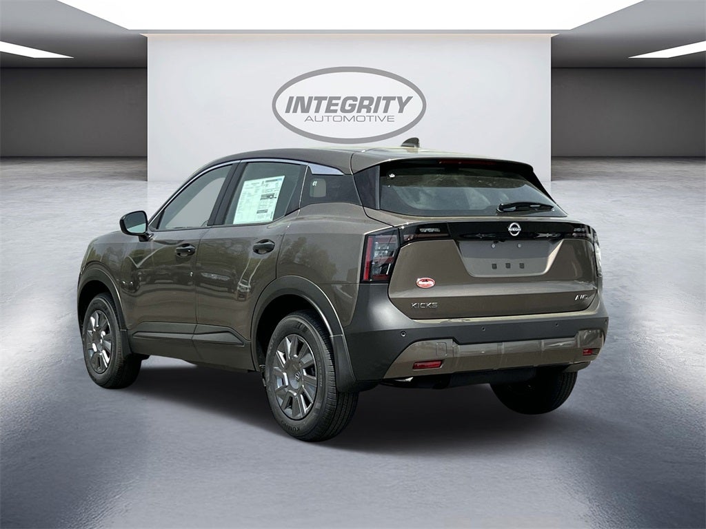 2025 Nissan Kicks S