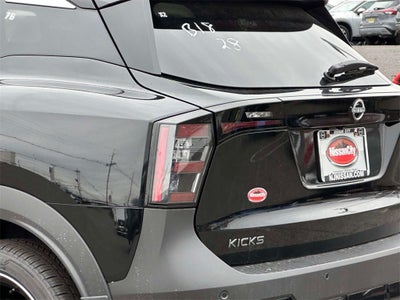 2026 Nissan Kicks SR