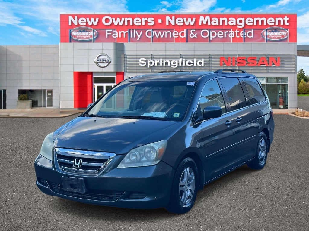 Used 2005 Honda Odyssey EX with VIN 5FNRL38455B038372 for sale in Springfield, NJ