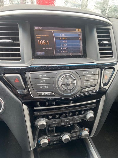 2015 Nissan Pathfinder SV