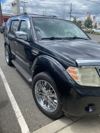 2008 Nissan Pathfinder LE