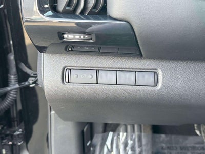 2025 Nissan Pathfinder S