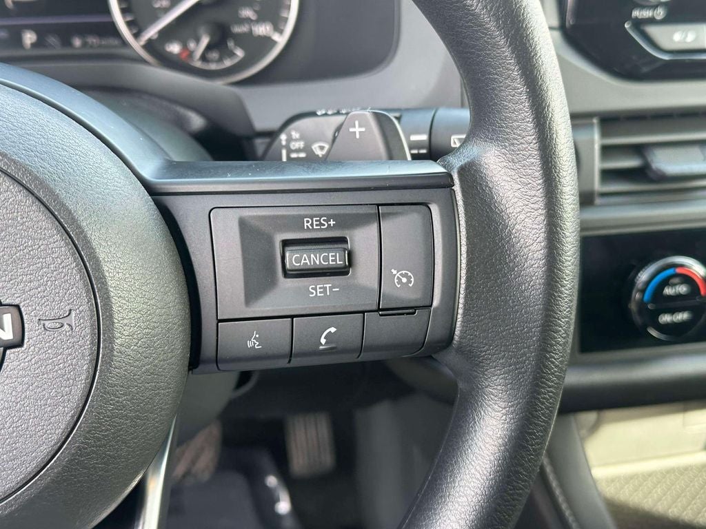 2025 Nissan Pathfinder S