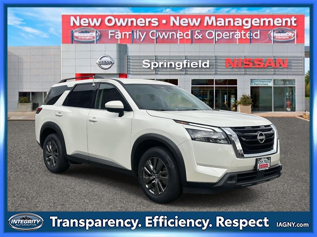 2024 Nissan Pathfinder SV