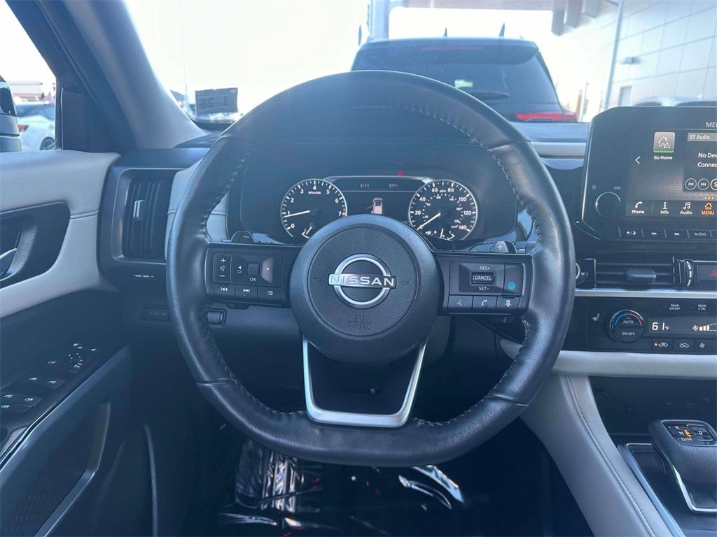 2024 Nissan Pathfinder SL