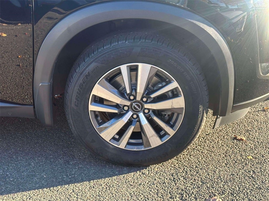 2024 Nissan Pathfinder SL