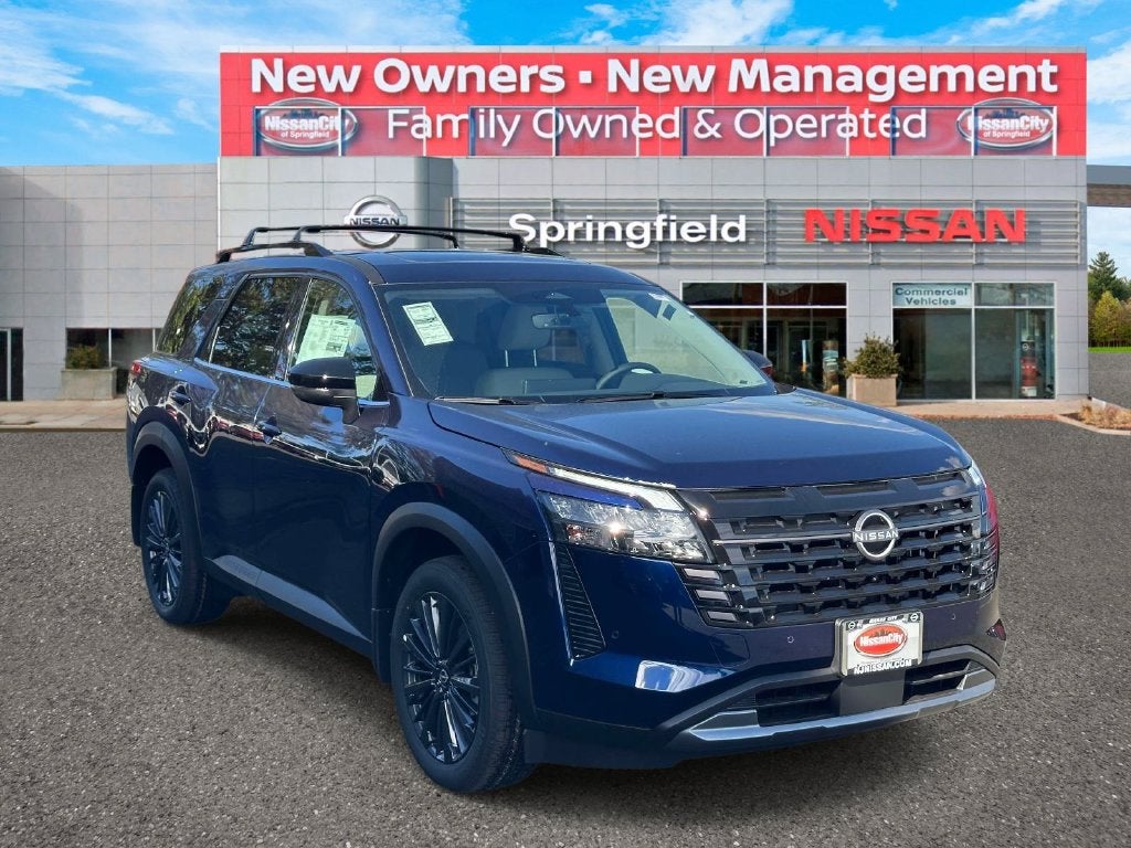 2026 Nissan Pathfinder SL