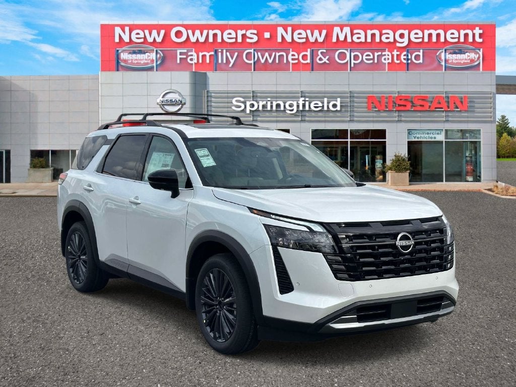 2026 Nissan Pathfinder SL