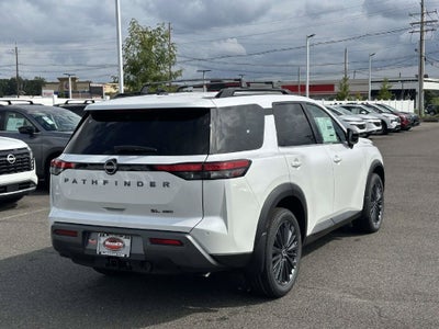 2026 Nissan Pathfinder SL