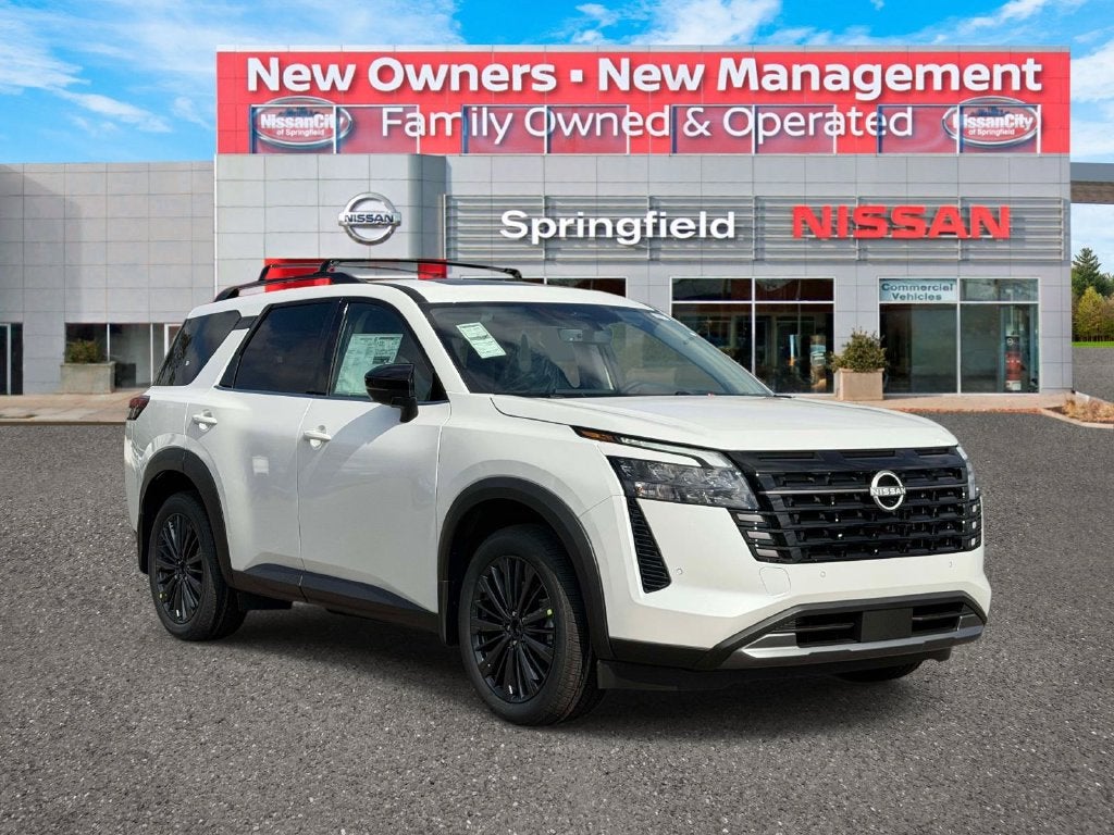 2026 Nissan Pathfinder SL