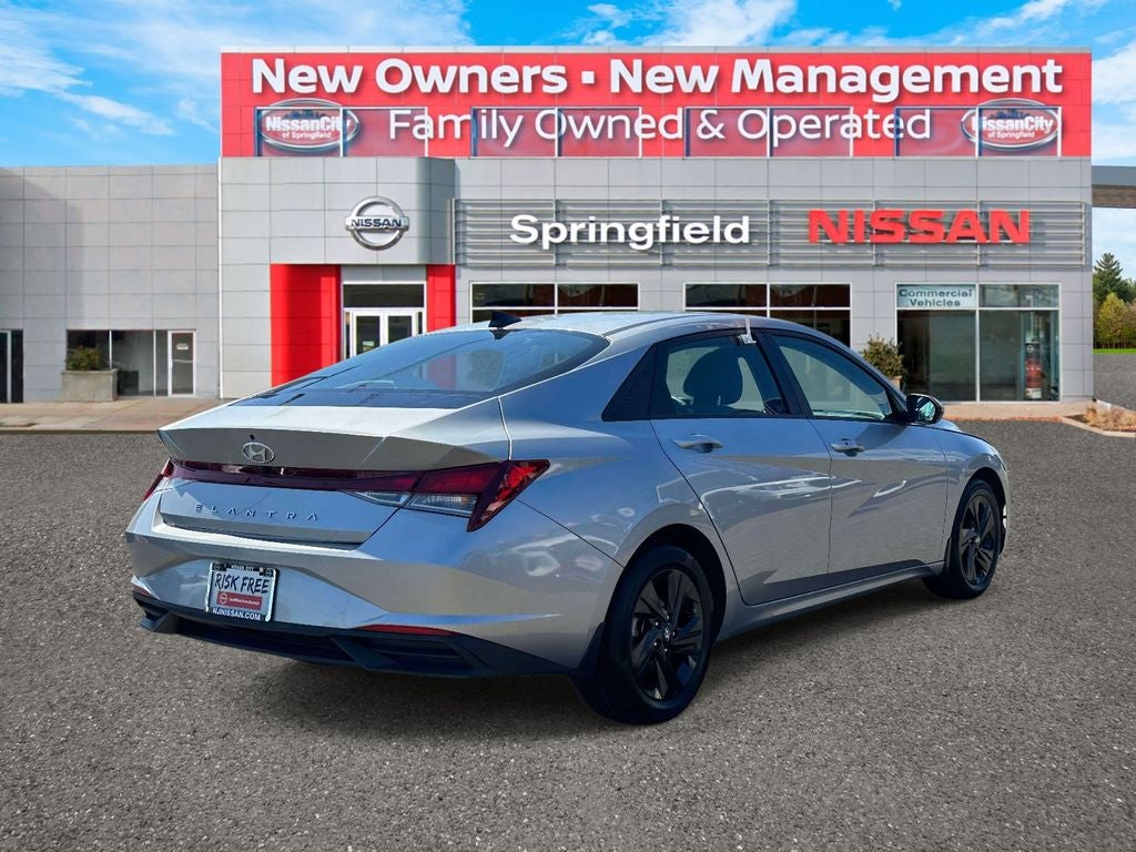 2022 Hyundai Elantra SEL