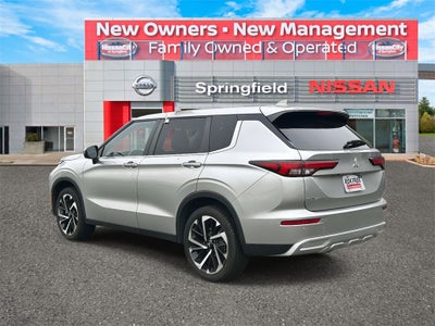 2023 Mitsubishi Outlander SE