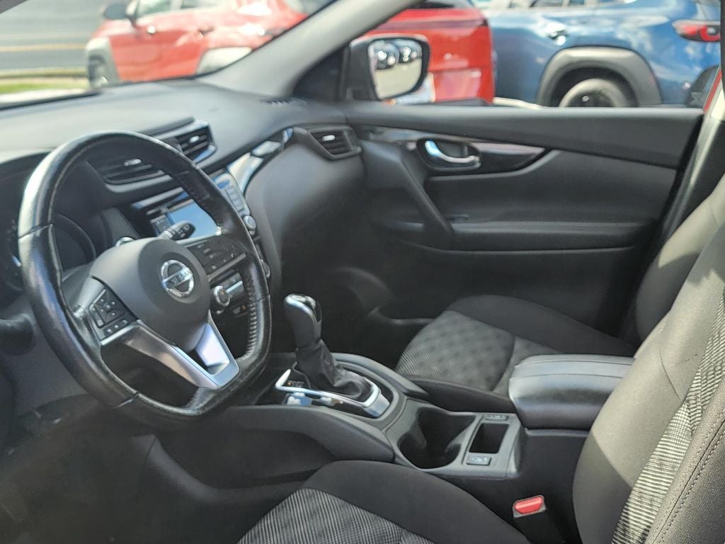 2022 Nissan Rogue Sport SV CERTIFIED