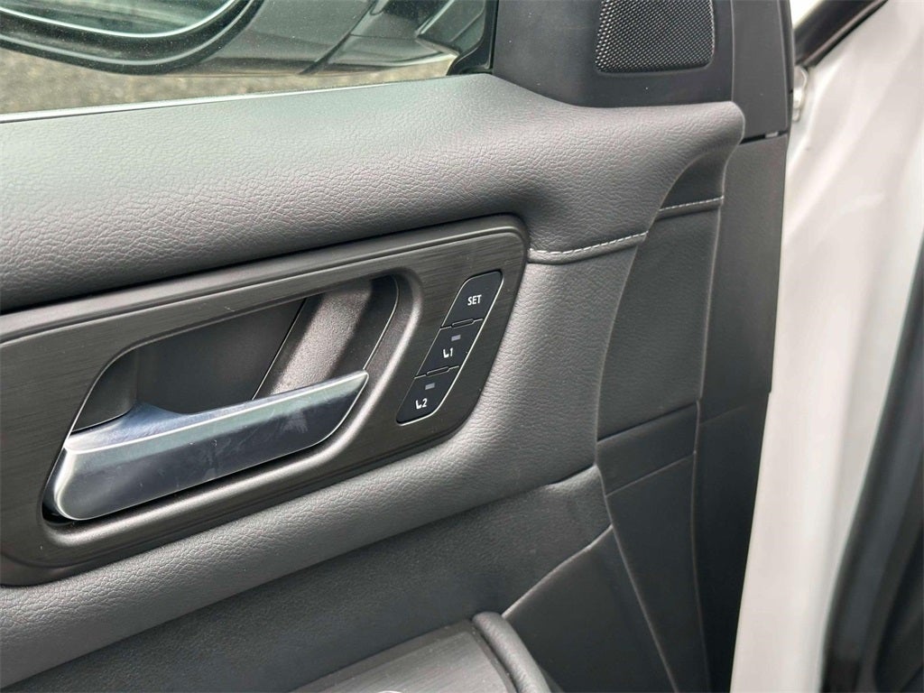 2025 Nissan Armada SL