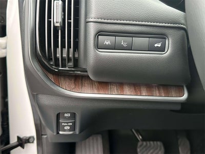 2025 Nissan Armada SL