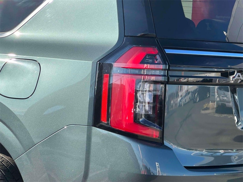 2025 Nissan Armada SL