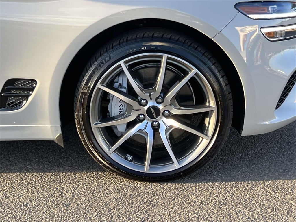 2025 Genesis G70 2.5T