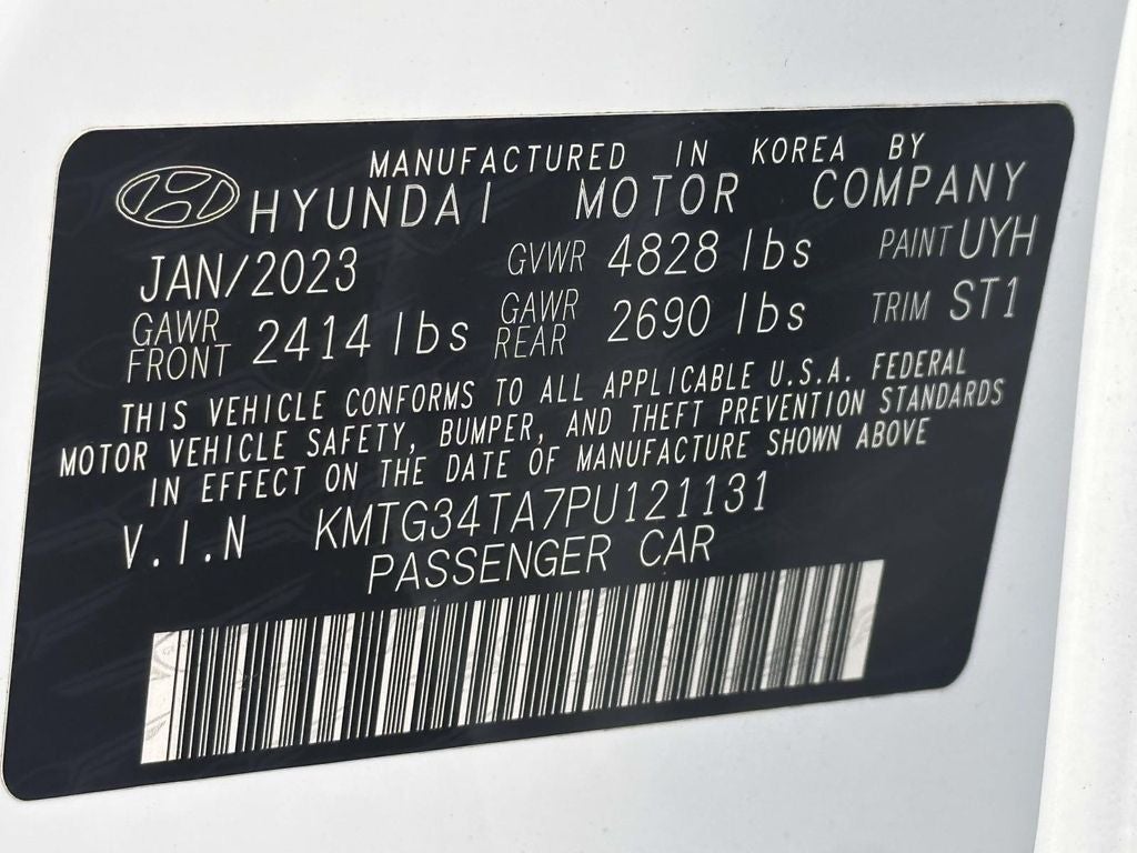 2023 Genesis G70 2.0T