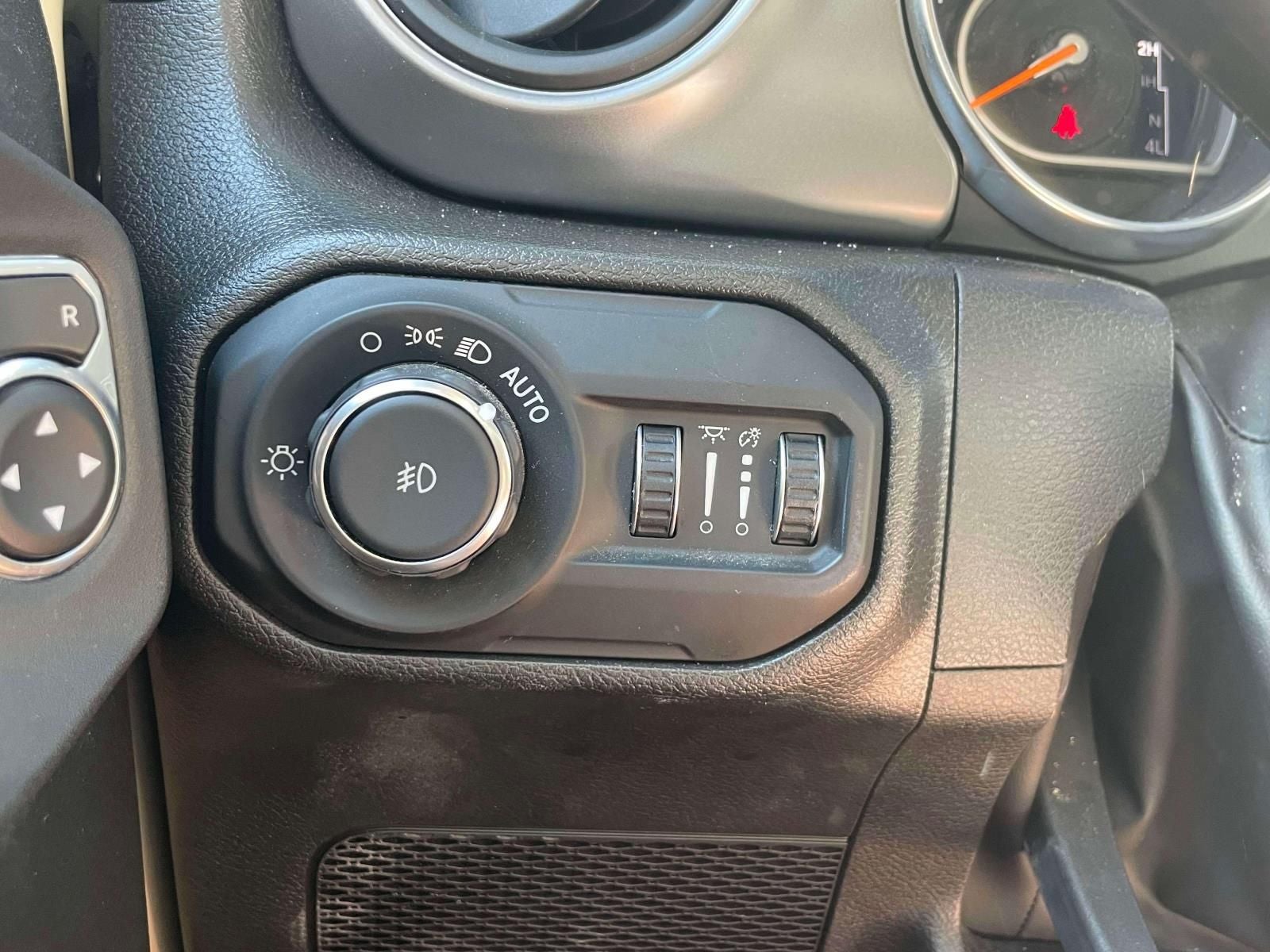 2022 Jeep Wrangler Unlimited Willys 4x4