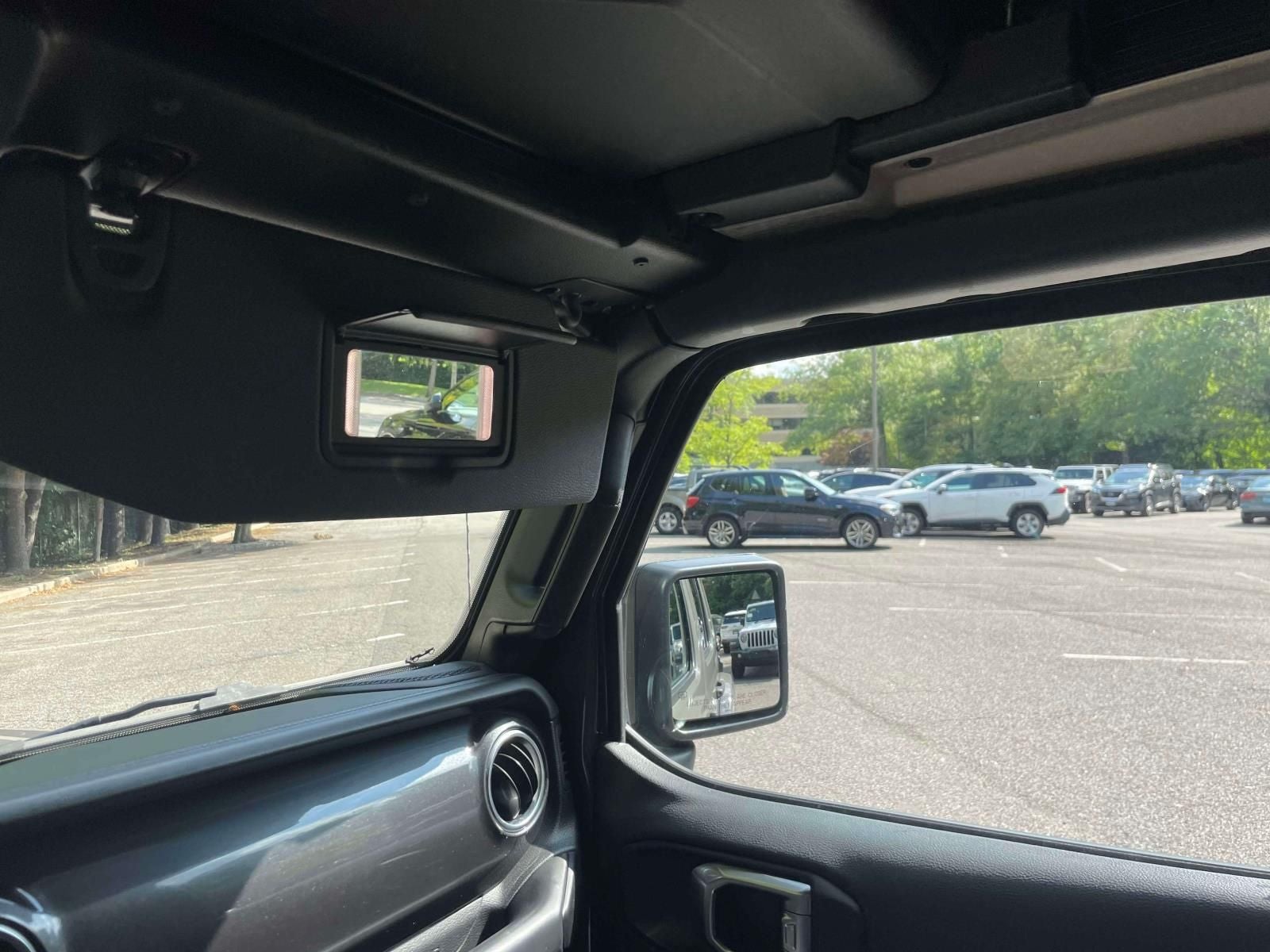 2020 Jeep Wrangler Unlimited Sahara Altitude 4x4