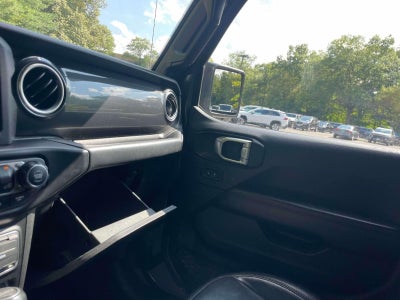 2020 Jeep Wrangler Unlimited Sahara Altitude 4x4