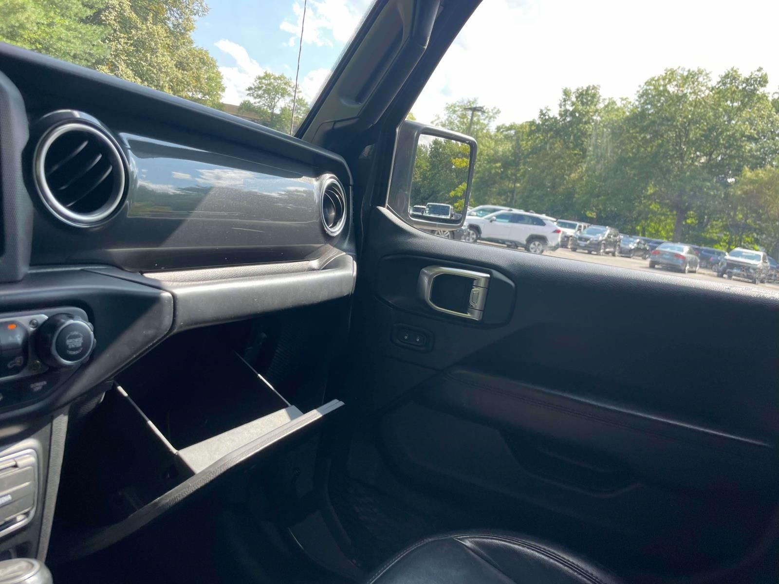 2020 Jeep Wrangler Unlimited Sahara Altitude 4x4