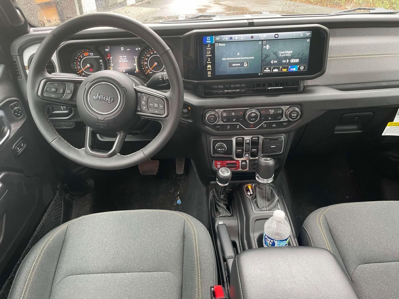 2025 Jeep Wrangler 4-Door Willys 4x4