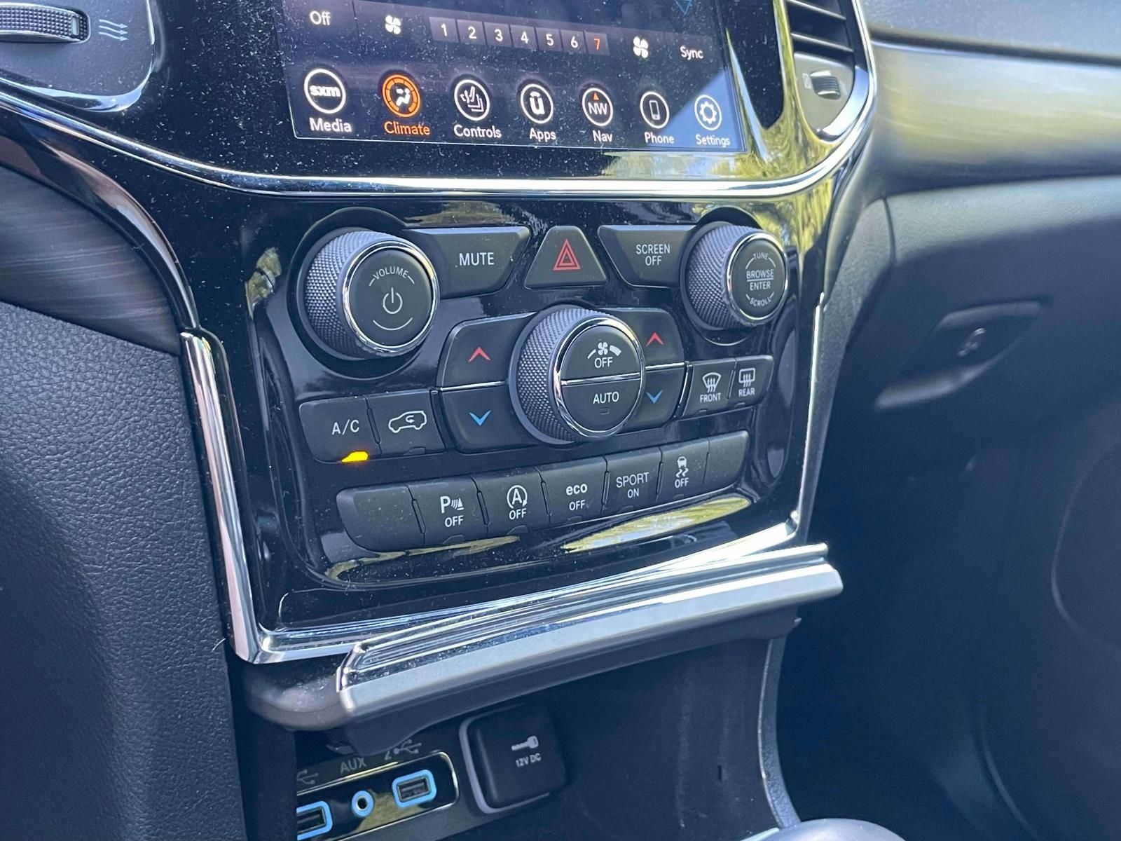 2021 Jeep Grand Cherokee Laredo X 4x4