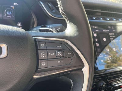 2023 Jeep Grand Cherokee Laredo 4x4