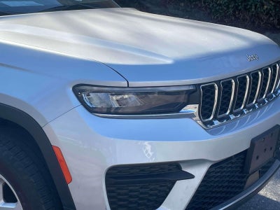 2023 Jeep Grand Cherokee Laredo 4x4