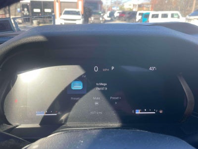 2023 Jeep Grand Cherokee Laredo 4x4