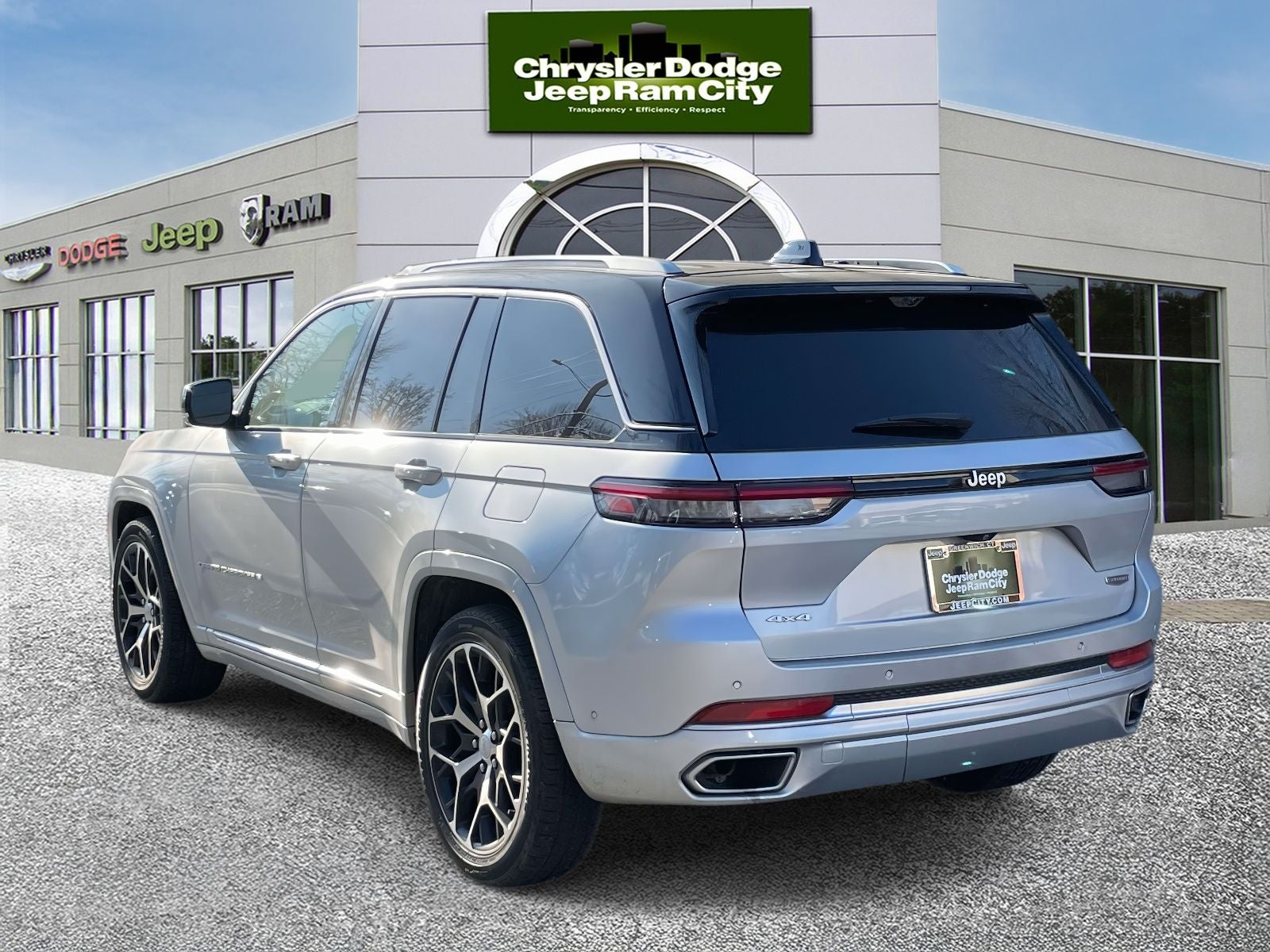 2023 Jeep Grand Cherokee Summit Reserve 4x4